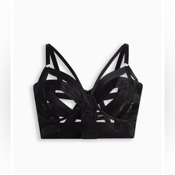 Torrid over strap cut out longline bra - Picture 3 of 4